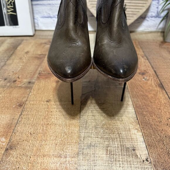 Frye Renee Seam Short Women Western Leather ankle boots - Picture 8 of 10